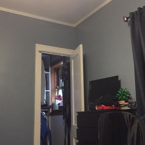 Meet your Posher, Adrian